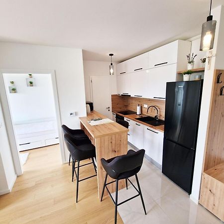 Apartment Queen คาร์โลวัตส์ ภายนอก รูปภาพ