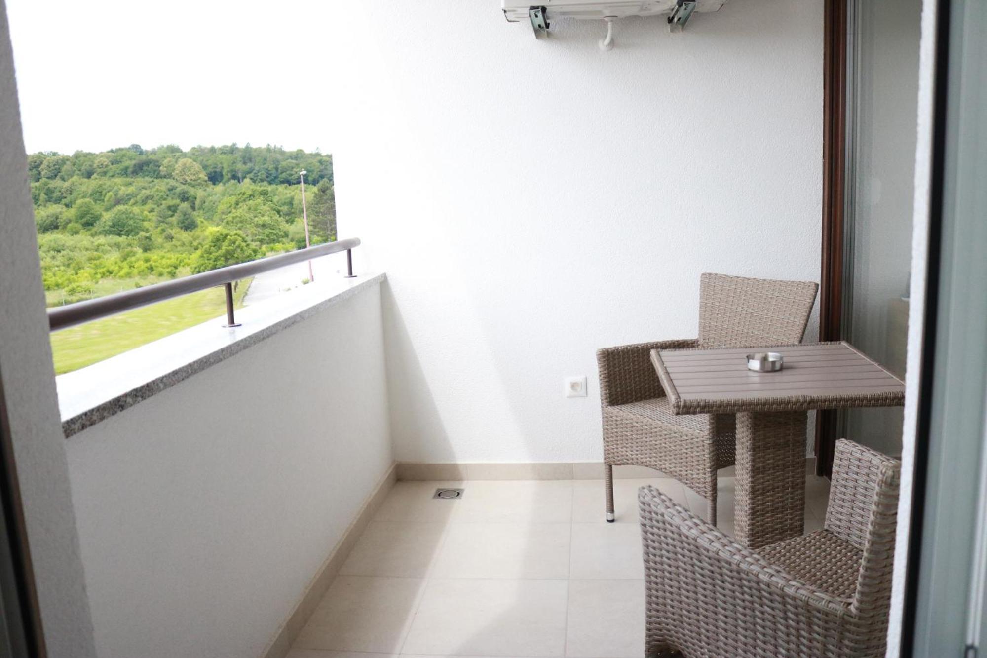 Apartment Queen คาร์โลวัตส์ ภายนอก รูปภาพ