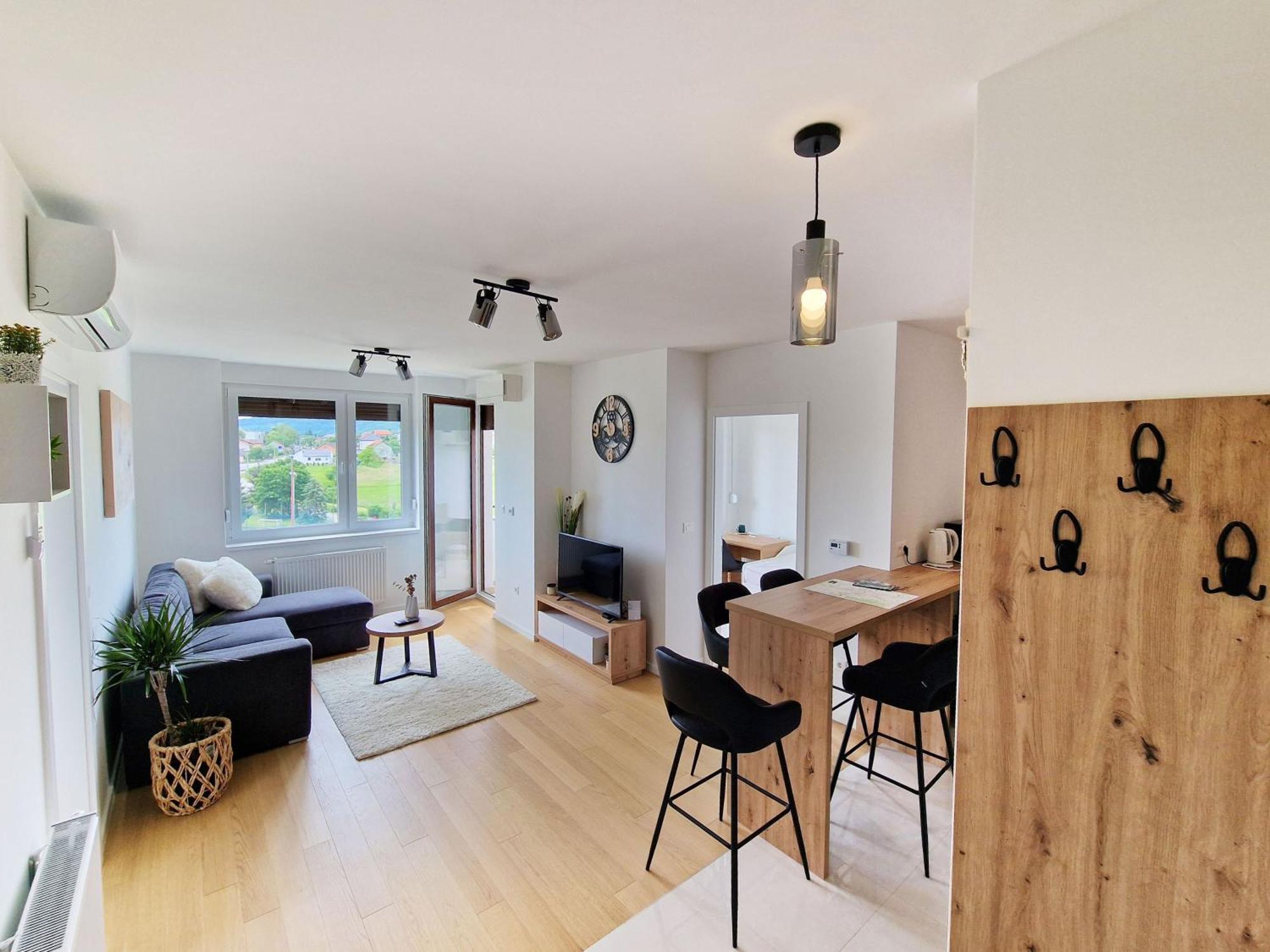 Apartment Queen คาร์โลวัตส์ ภายนอก รูปภาพ