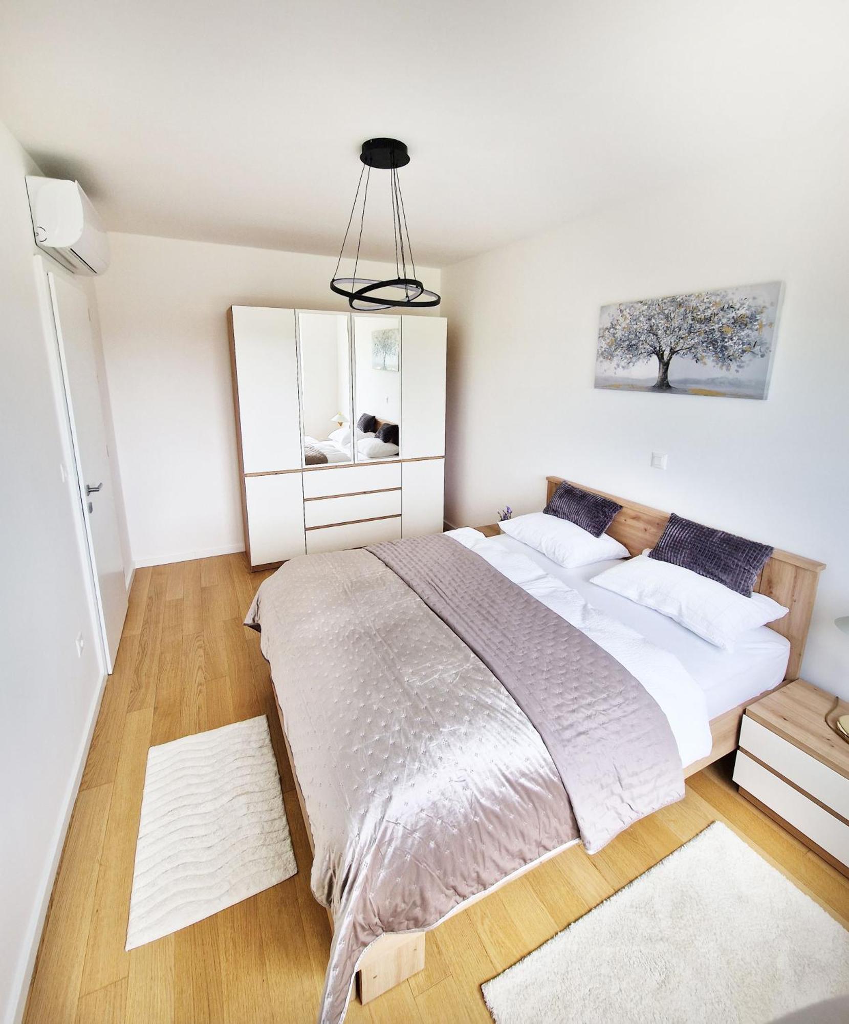 Apartment Queen คาร์โลวัตส์ ภายนอก รูปภาพ